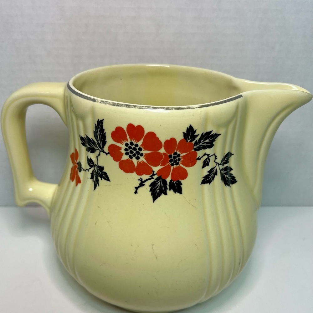 Hall Superior Quality Red Poppy Radiance Jug Pitcher 1940’s Vintage